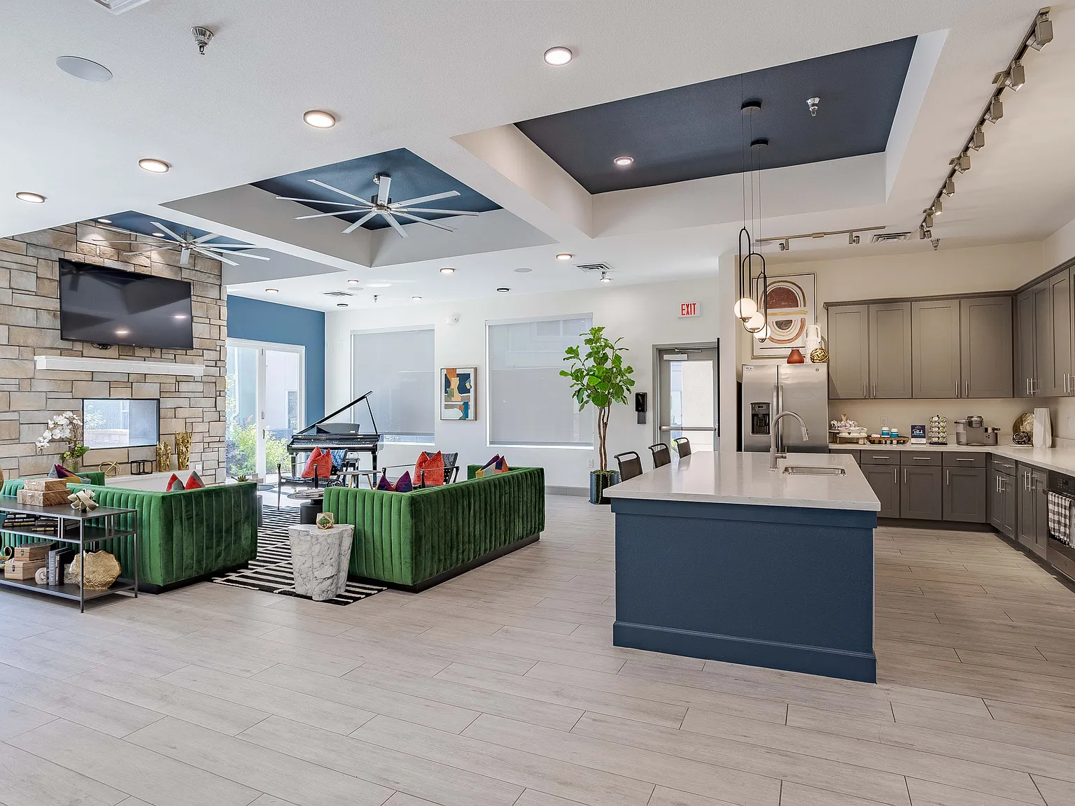 Enchanted Springs Apartments — Photo 2