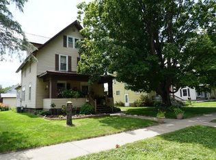 406 4th Ave, Charles City, IA 50616