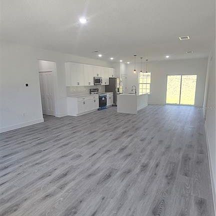 4th image of 794 MARION OAKS MANOR