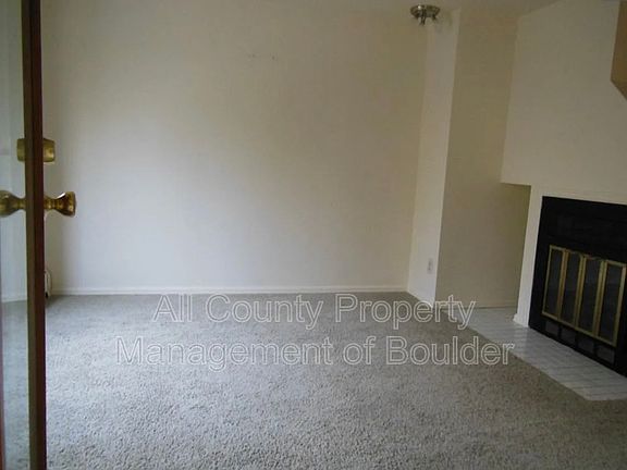 4th image of 2201 Pearl St APT 116