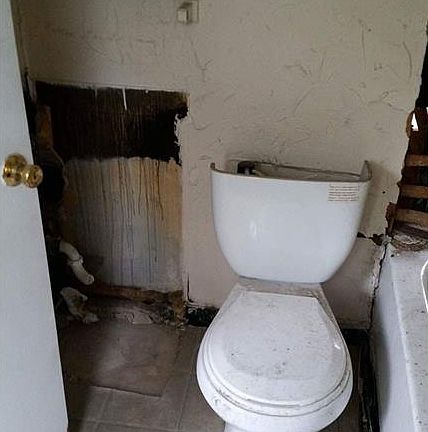 5th image of 2141 W 96th St