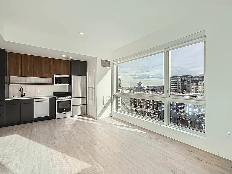 2059 19th St - Web Quality - 015 - 44 Apartment 3 1001