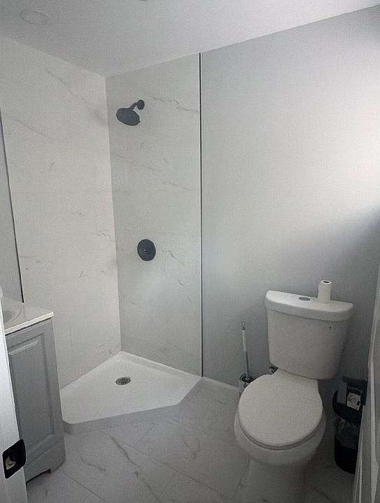 2nd image of 8 Thayer Pl #Basement