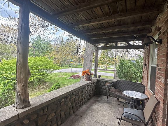 5th image of 405 Shortridge Ave