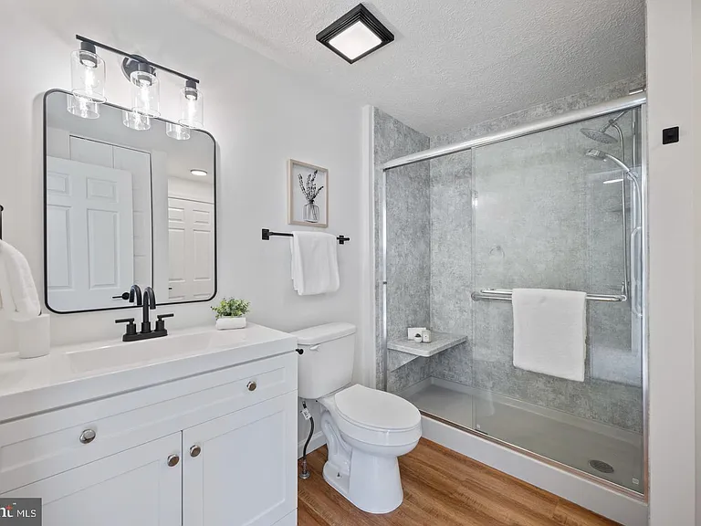 6909 Doublebrand Ct — Photo 21
