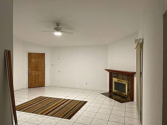 5th image of 4426 Nervin St