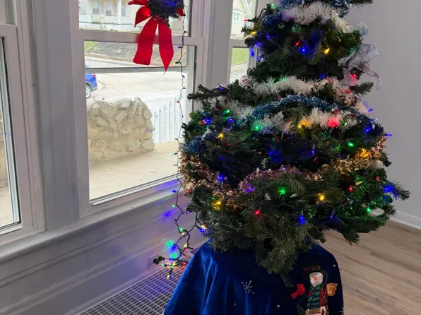 57 Anderson St, Dayton, OH 45410