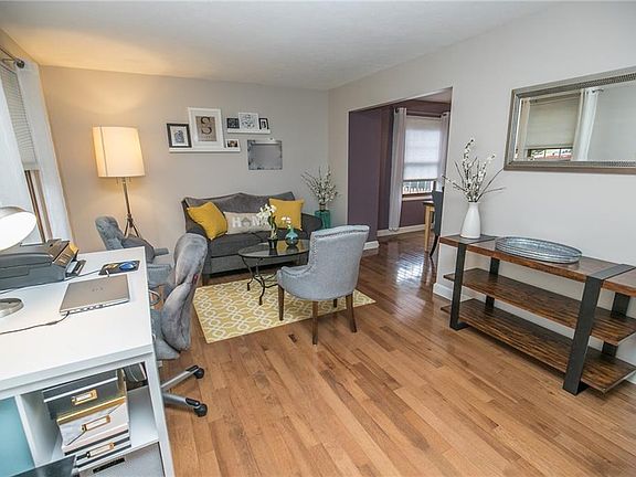 3rd image of 17916 Potomac Dr