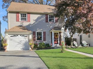 53 Newell Dr, Bloomfield, NJ 07003