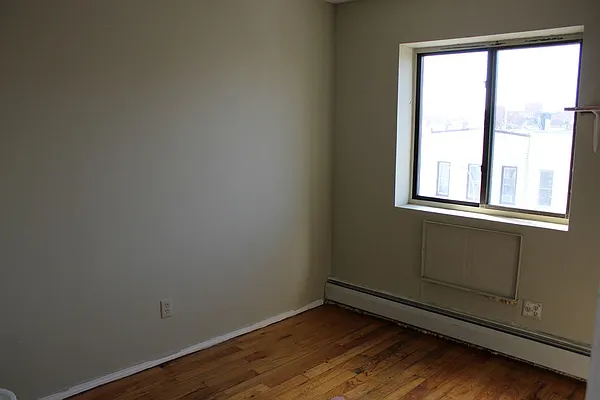 Rented by Premier Metro Realty Corp | media 22