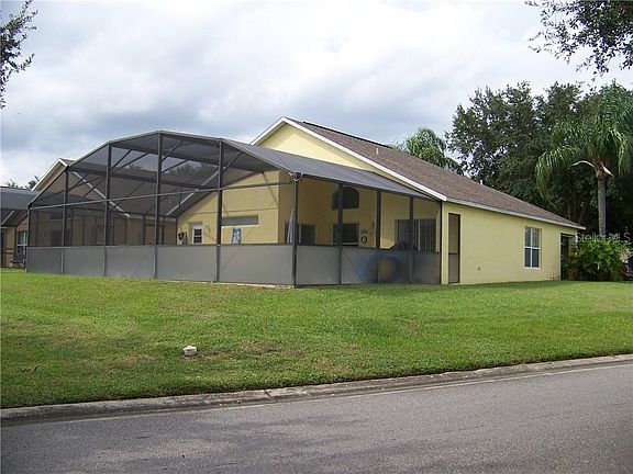 3rd image of 1376 Rebecca Dr