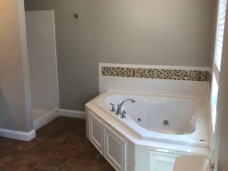 Valley Forge Cir — Photo 5