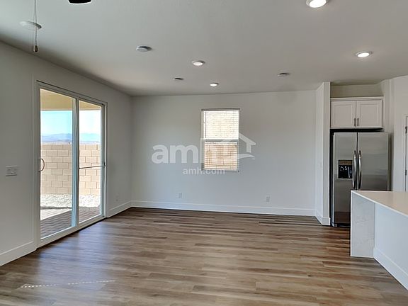 5th image of 11135 Magallanes St