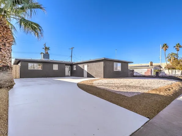 104 Temple Dr, Las Vegas, NV 89107