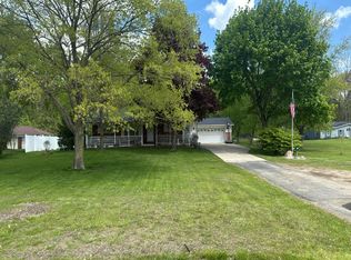 28584 King Rd, Romulus, MI 48174