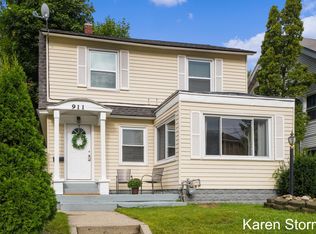 911 Neland Ave SE, Grand Rapids, MI