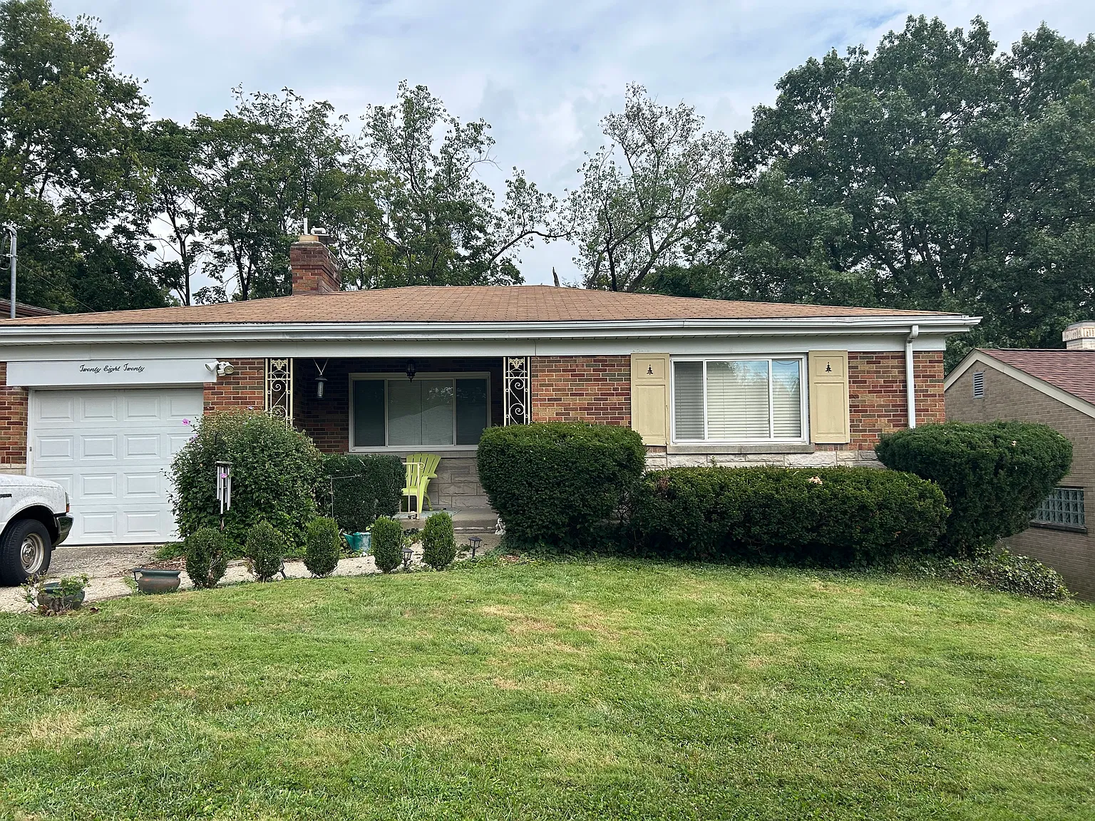 2 bed, 1.5 bath, 2105 sqft, $1,750 — Photo 1