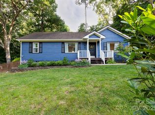 608 Hiawassee Ave, Black Mountain, NC 28711