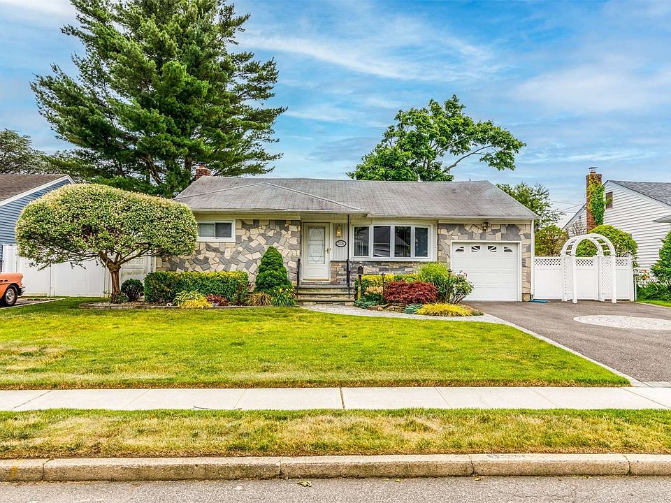 3226 Cherrywood Dr, Wantagh, NY 11793 MLS 3410535 Zillow