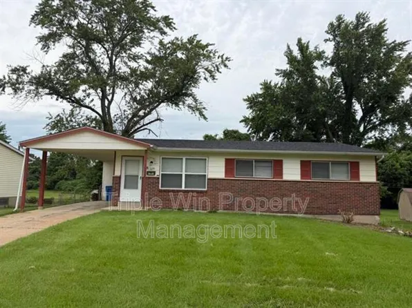 1225 Carla Dr, Florissant, MO 63031