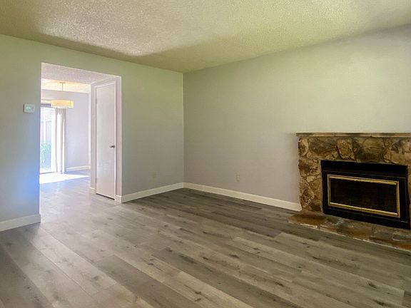 2nd image of 3525 Ivalynn Cir