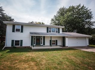 8608 McKinley Ave, Belvidere, IL 61008