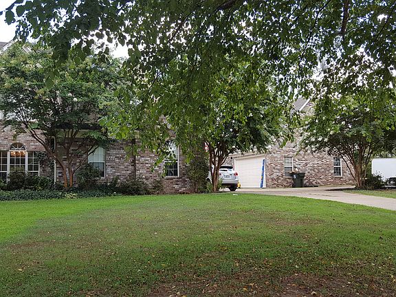 4th image of 1419 Whitetail Dr S