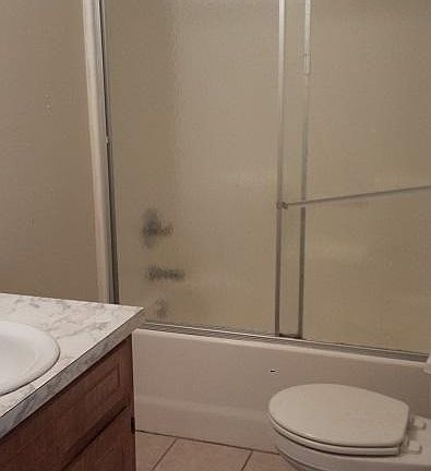 Upstairs full bathroom