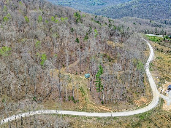 2nd image of Tomahawk Rd