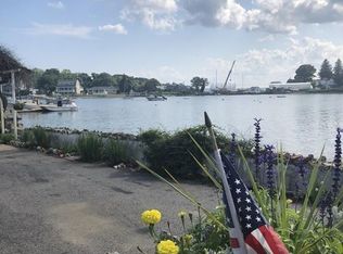 30 Bay View Ave APT 3, Salem, MA 01970