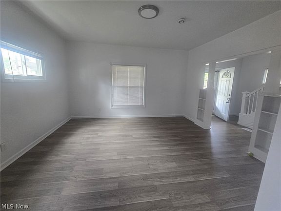 5th image of 1262 South St SE