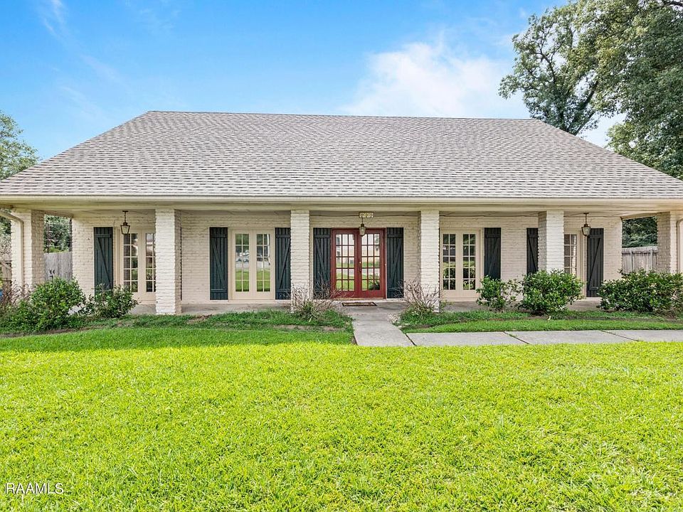 1st image of 111 Duncan Cir