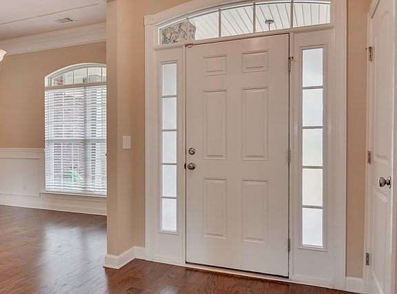 3rd image of 863 Wickham Dr