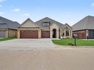 3921 NE Water Edge Dr, Lawton, OK 73507