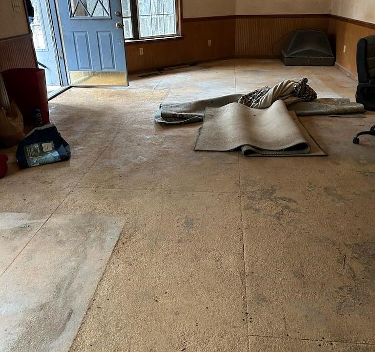 2nd image of 26 Carrie Ln