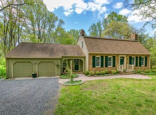 11 Woods Rd, Lebanon, NJ 08833