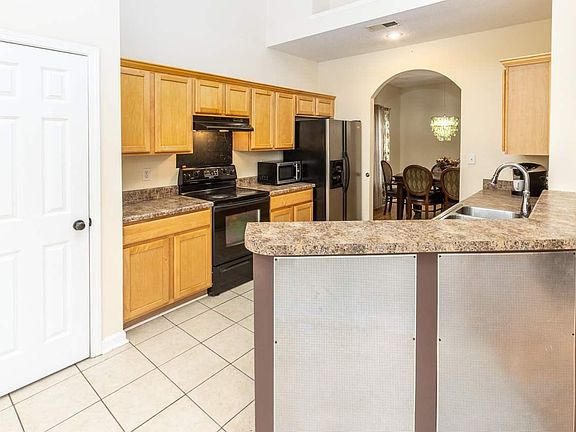 5th image of 1638 Sutton Meadow Ln