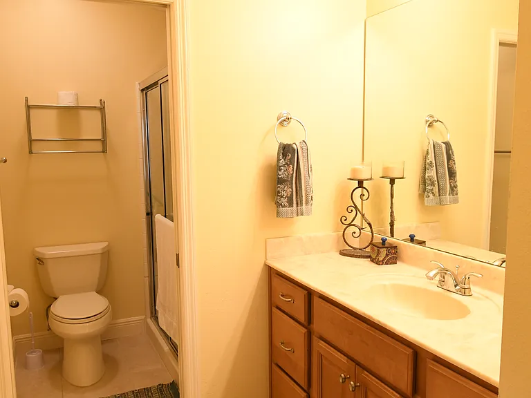 2372 Travis Pl — Photo 11