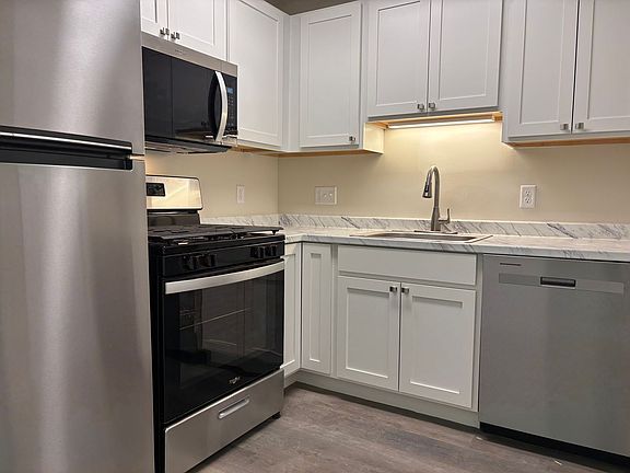 2nd image of 6225-6235 Lincolnshire Ln SE #29-11