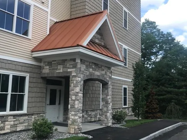 2 Henry David Drive #216, Nashua, NH 03062