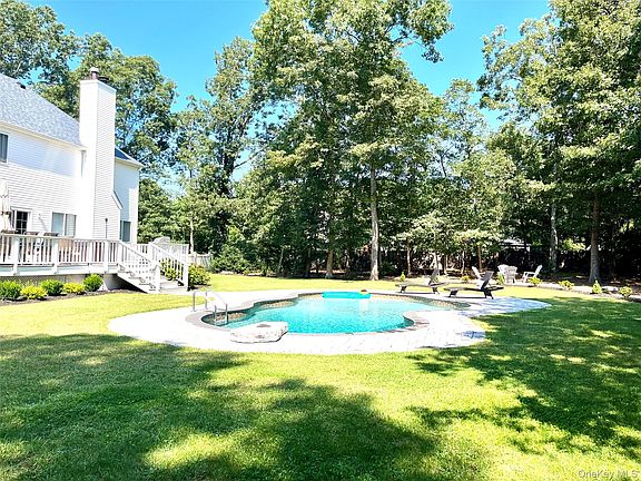 4th image of 15 Silas Woods Road