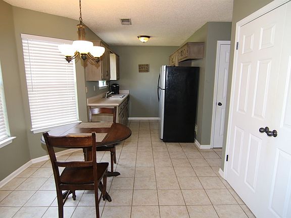 5th image of 9598 Chi Chi Ln