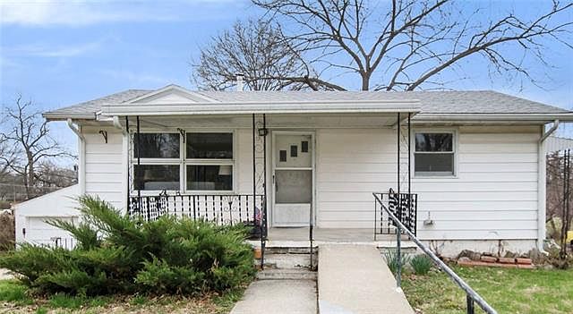1st image of 7839 Webster Ave
