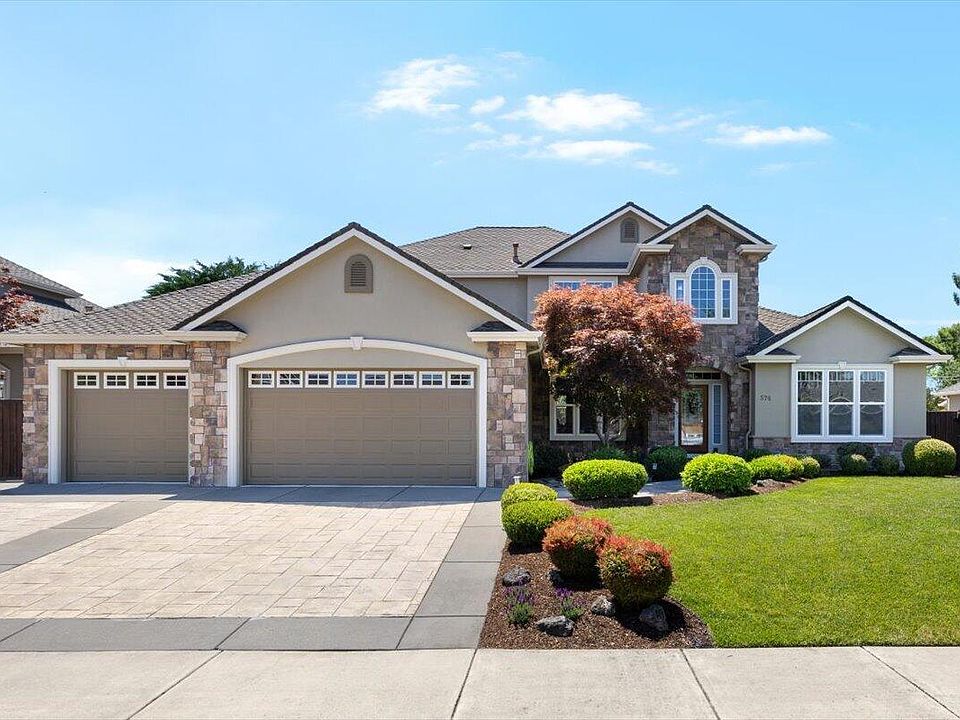 1st image of 574 Grey Hawk Way