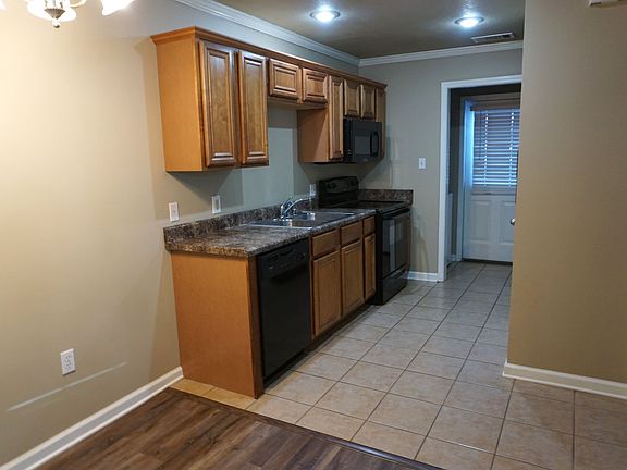 5th image of 1601 Latourette Ln APT 10