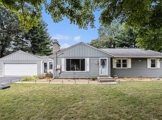 2205 Tamrack St, Kalamazoo, MI 49006