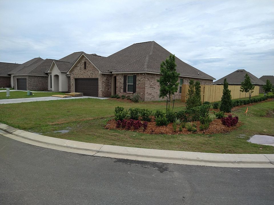 1st image of 102 Melanie Rose Dr
