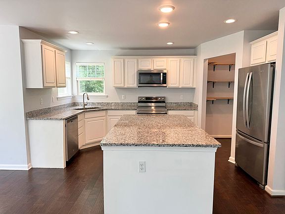 2nd image of 206 Cranes Corner Rd