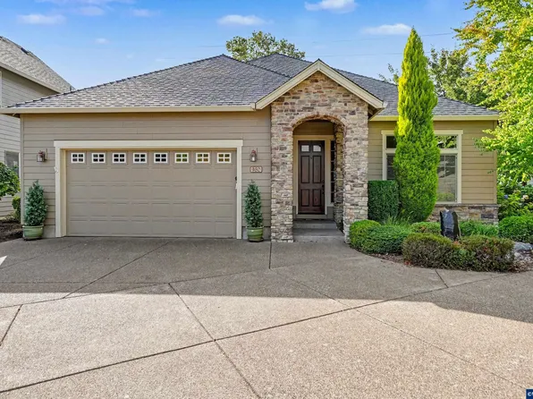 980 Troon St NW, Albany, OR 97321