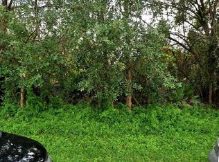 680 SW Sandbar Ter, Port Saint Lucie, FL 34953